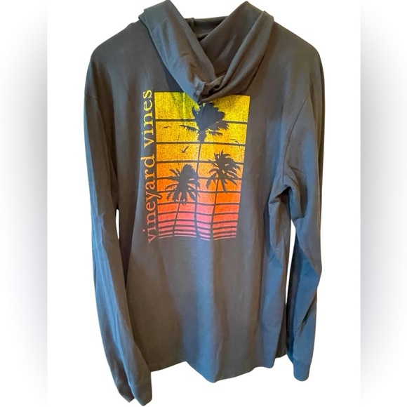 💙🌴Vineyard Vines Slate Blue/Navy Long Sleeve Hooded Tee w/ Cool Graphic size M - Picture 1 of 8